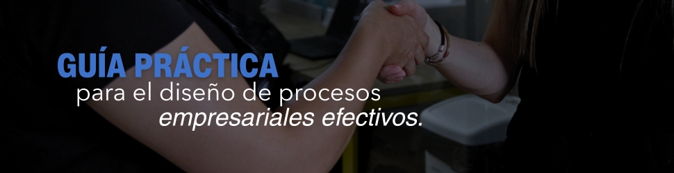 Dos personas estrechando sus manos como representación del logro de objetivos en común al aplicar la guía practica para el diseño de procesos empresariales.